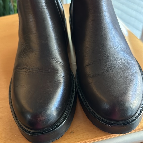 Women’s leather Chelsea boots - Picture 7 of 11